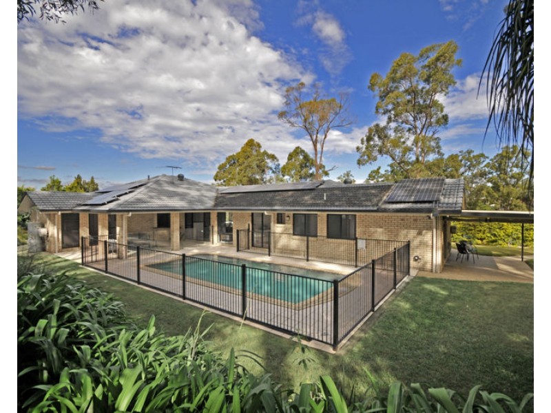 59 Snow Wood Drive, Eatons Hill QLD 4037