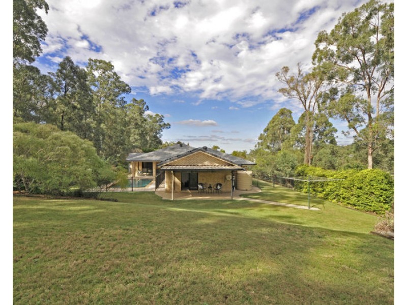 59 Snow Wood Drive, Eatons Hill QLD 4037