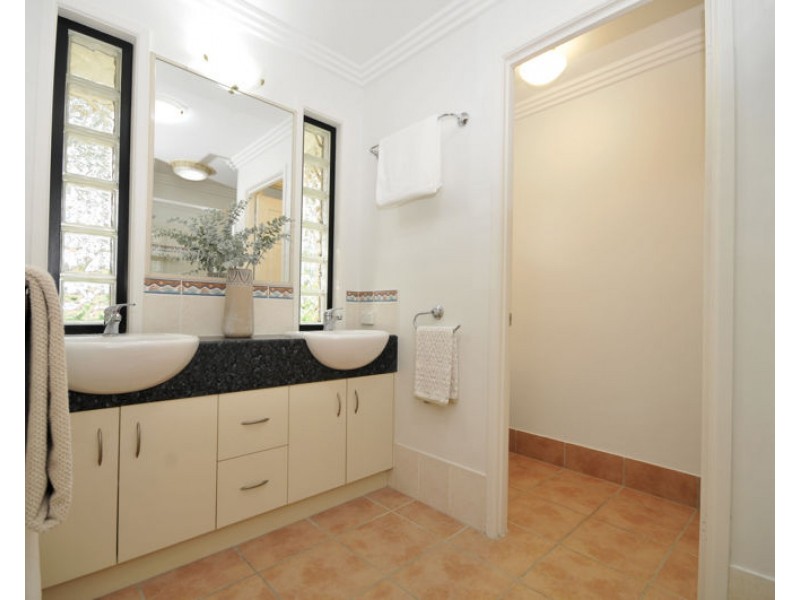 59 Snow Wood Drive, Eatons Hill QLD 4037