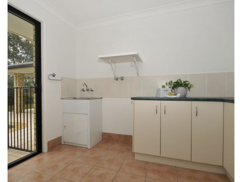 59 Snow Wood Drive, Eatons Hill QLD 4037