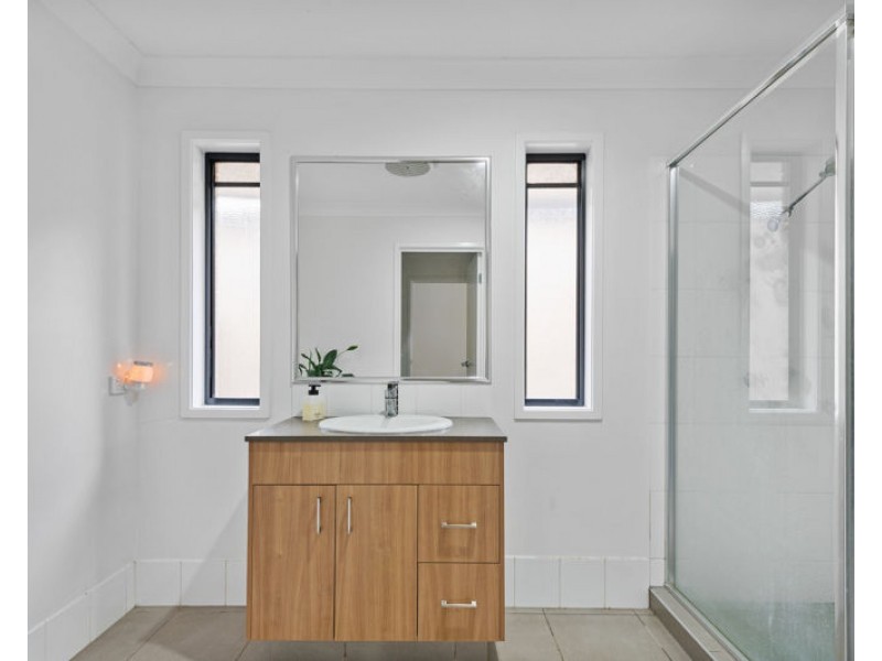 54 Caspian Parade, Warner QLD 4500