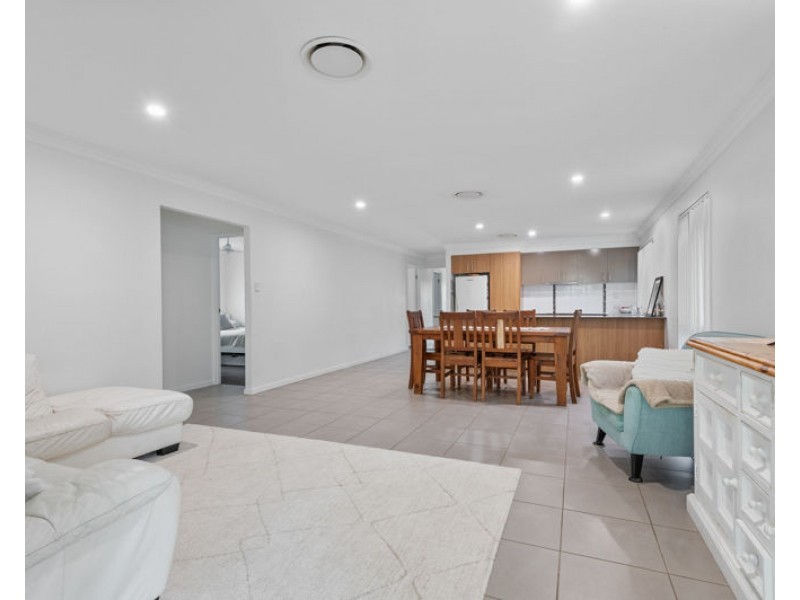 54 Caspian Parade, Warner QLD 4500