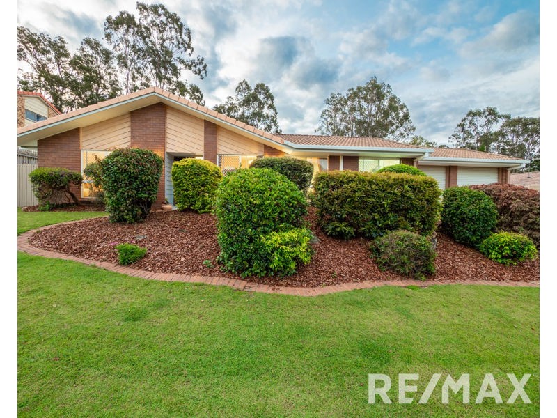 24 Oakmont Crescent, Albany Creek QLD 4035