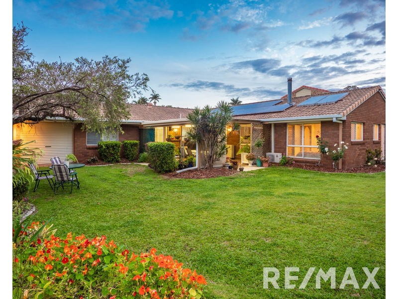 24 Oakmont Crescent, Albany Creek QLD 4035