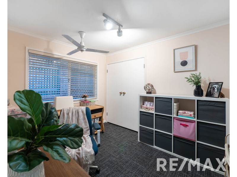 24 Oakmont Crescent, Albany Creek QLD 4035