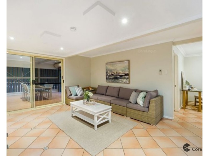 13 Woodburn Place, Ferny Hills QLD 4055