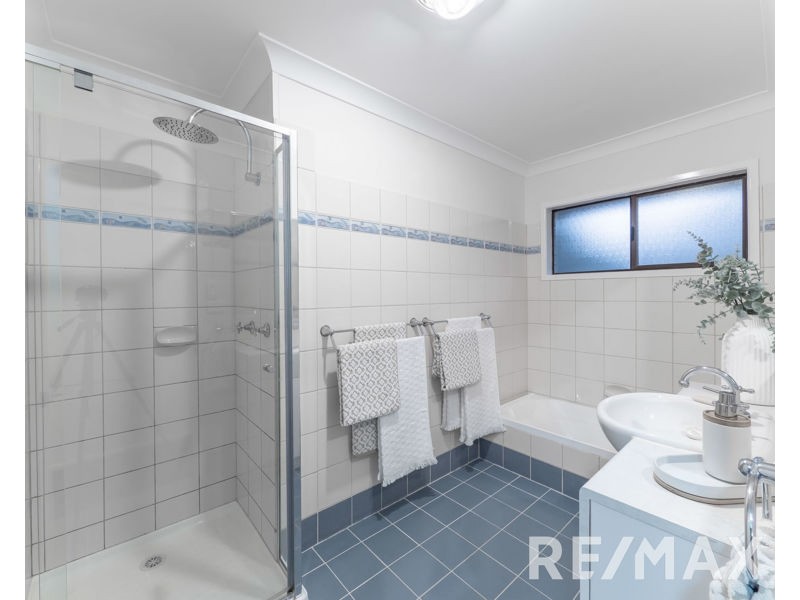 3 Kevin Court, Albany Creek QLD 4035