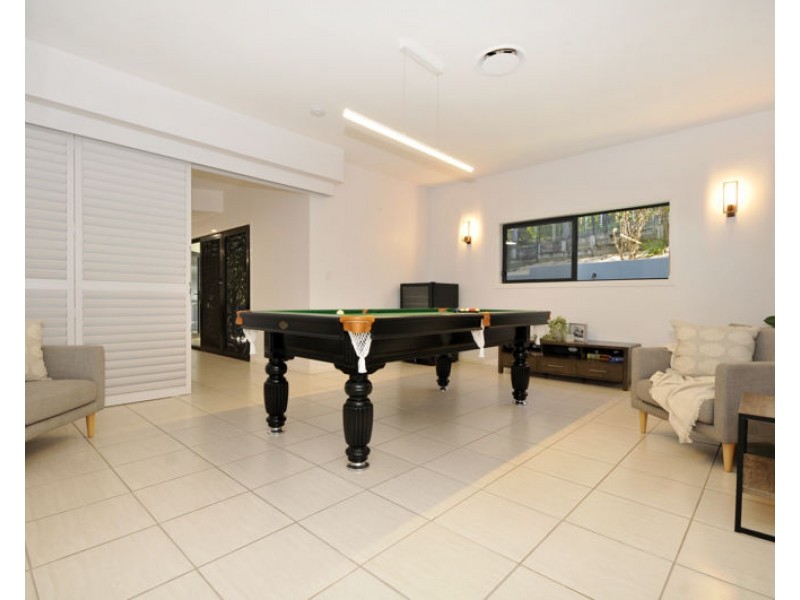 9 Foambark Court, Eatons Hill QLD 4037