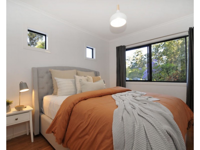 9 Foambark Court, Eatons Hill QLD 4037