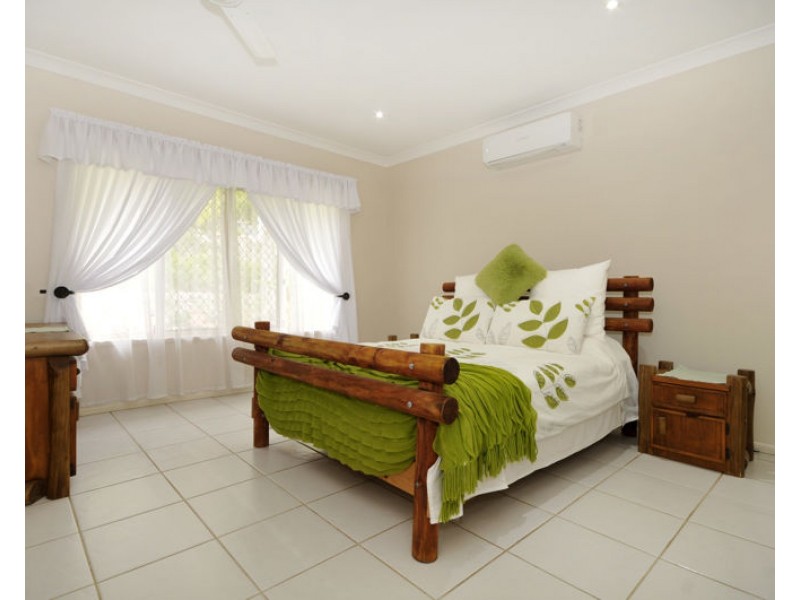 53 Snow Wood Drive, Eatons Hill QLD 4037
