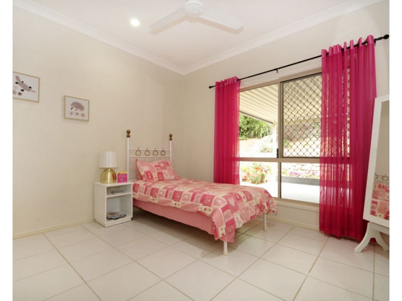 53 Snow Wood Drive, Eatons Hill QLD 4037