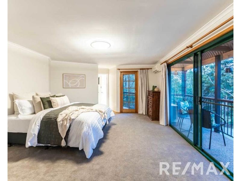 10 Heath Court, Cashmere QLD 4500