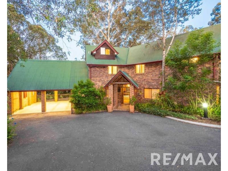 10 Heath Court, Cashmere QLD 4500