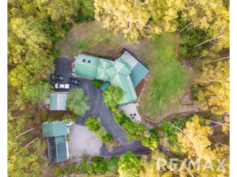 10 Heath Court, Cashmere QLD 4500