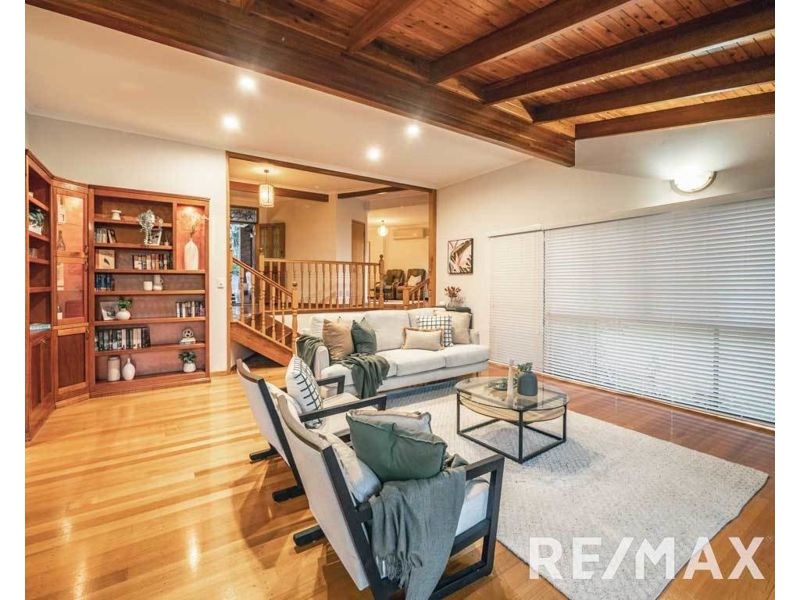 10 Heath Court, Cashmere QLD 4500