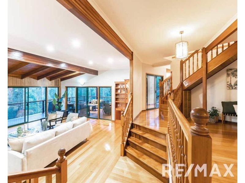 10 Heath Court, Cashmere QLD 4500