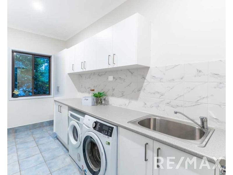 10 Heath Court, Cashmere QLD 4500