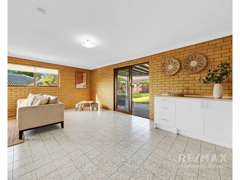 21 Travolta Street, Stafford Heights QLD 4053