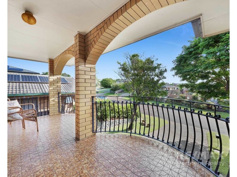 21 Travolta Street, Stafford Heights QLD 4053