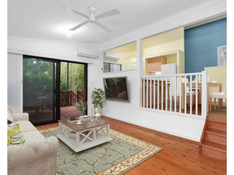 15 Woodburn Place, Ferny Hills QLD 4055