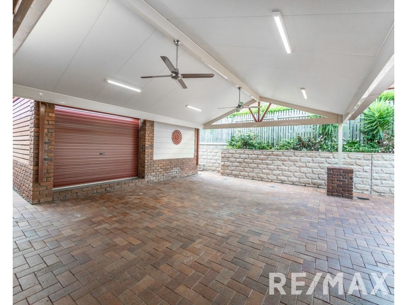 4 Eucalyptus Place, Albany Creek QLD 4035