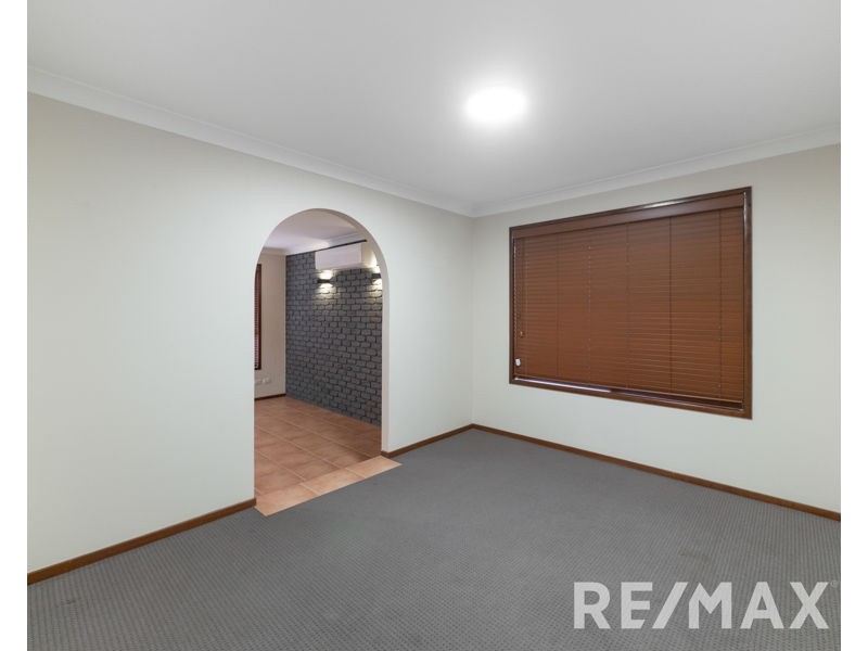4 Eucalyptus Place, Albany Creek QLD 4035
