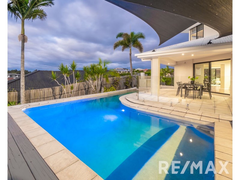 6 Taun Court, Albany Creek QLD 4035