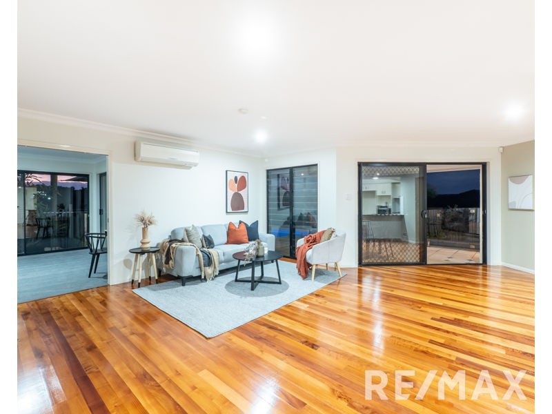 6 Taun Court, Albany Creek QLD 4035