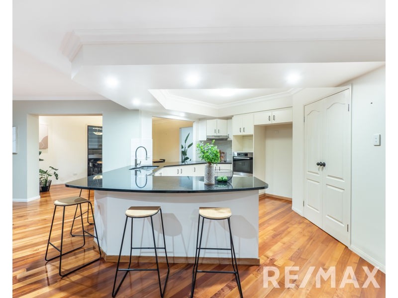 6 Taun Court, Albany Creek QLD 4035