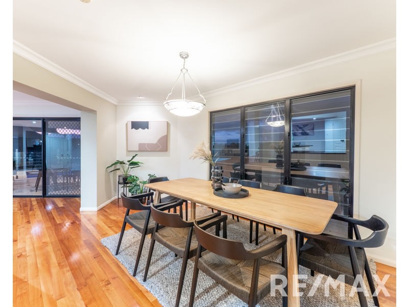 6 Taun Court, Albany Creek QLD 4035