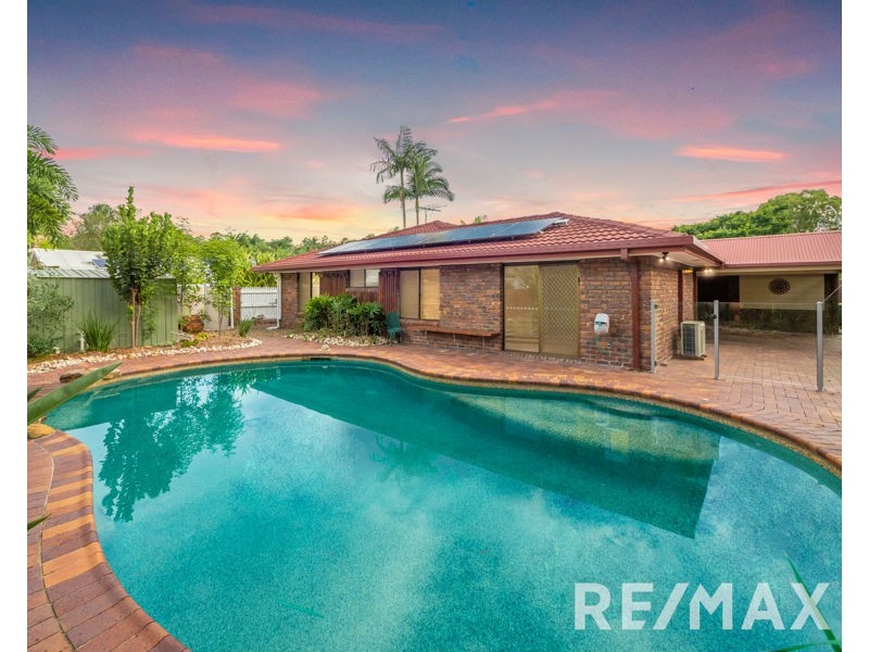 4 Eucalyptus Place, Albany Creek QLD 4035