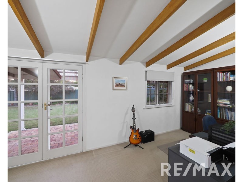 1 Banksia Street, Strathpine QLD 4500