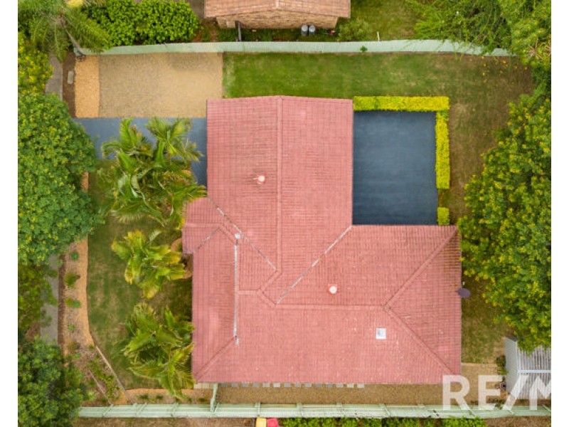 6 Bloomsbury Crescent, Moggill QLD 4070