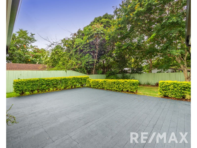 6 Bloomsbury Crescent, Moggill QLD 4070