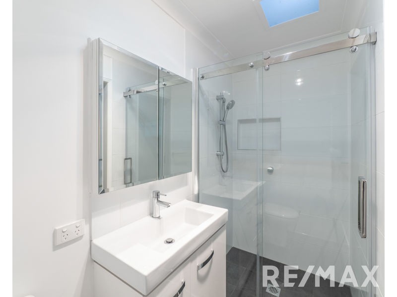 6 Bloomsbury Crescent, Moggill QLD 4070