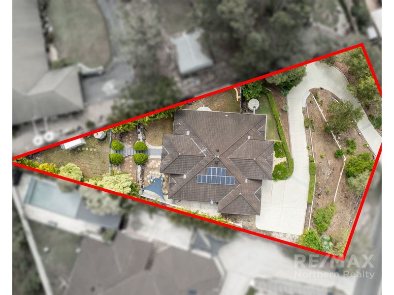 15 Laceflower Crescent, Eatons Hill QLD 4037