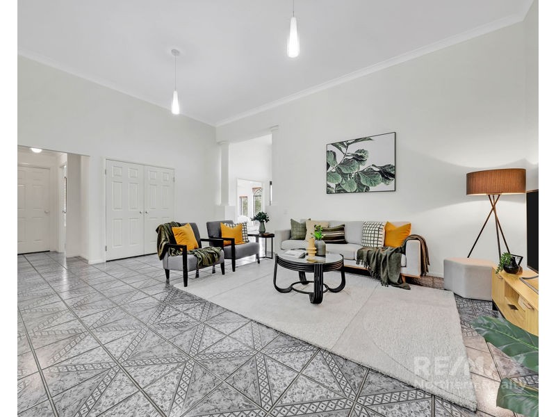 15 Laceflower Crescent, Eatons Hill QLD 4037