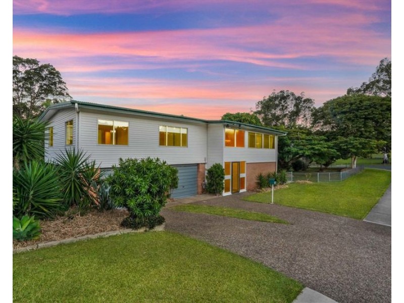 2 Onslow Street, Arana Hills QLD 4054