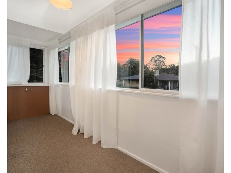 2 Onslow Street, Arana Hills QLD 4054