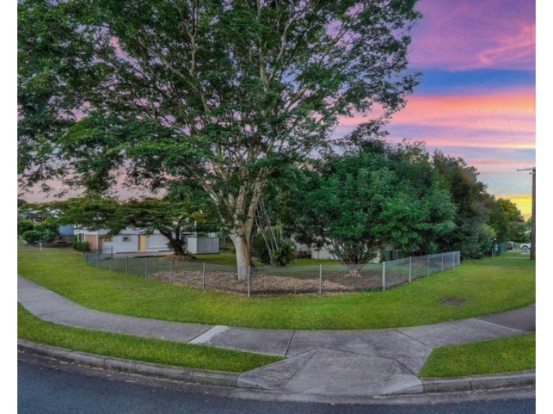 2 Onslow Street, Arana Hills QLD 4054