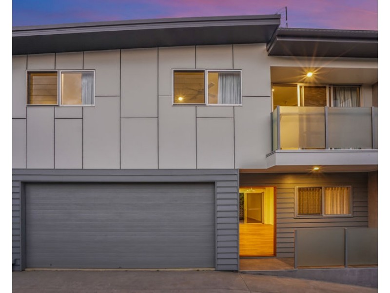 2/11 First Avenue, Coolum Beach QLD 4573