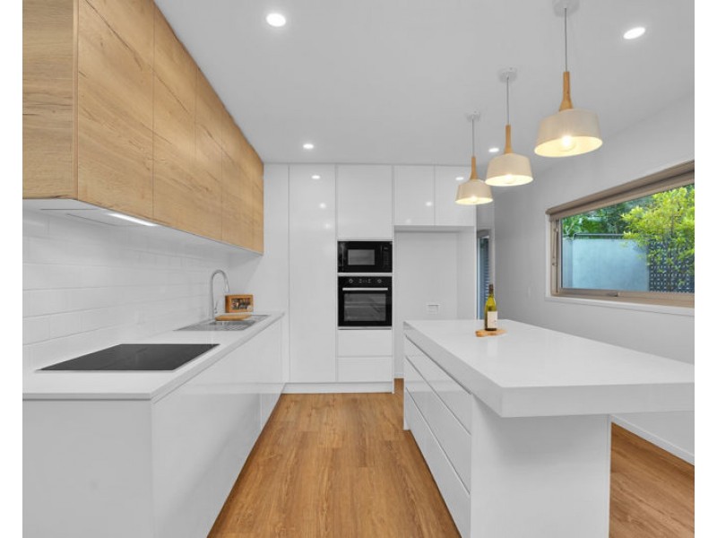 2/11 First Avenue, Coolum Beach QLD 4573