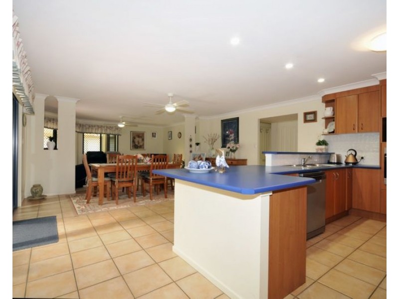 1 Firewheel Court, Eatons Hill QLD 4037