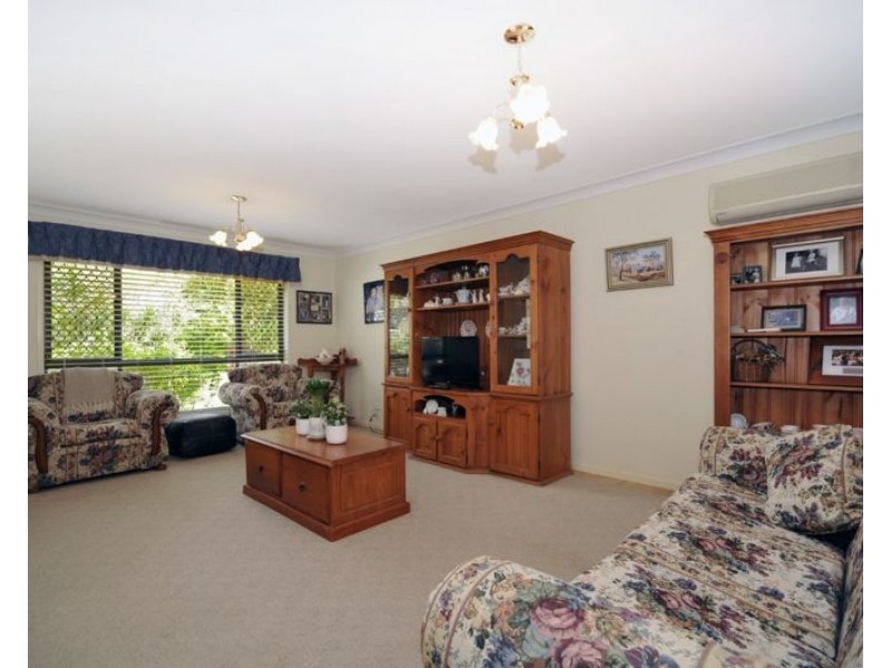 1 Firewheel Court, Eatons Hill QLD 4037