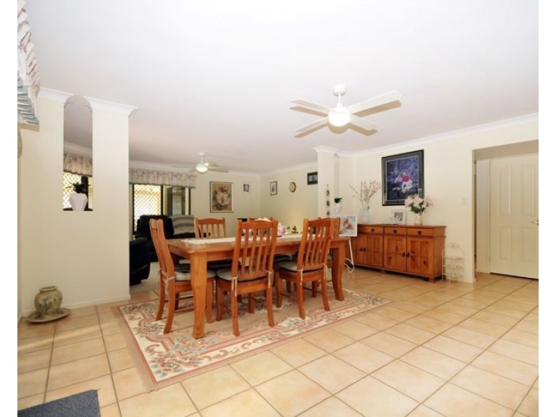 1 Firewheel Court, Eatons Hill QLD 4037