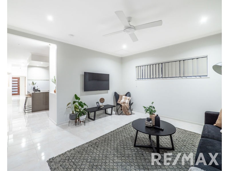 58 Swan Parade, Warner QLD 4500