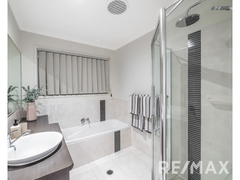 58 Swan Parade, Warner QLD 4500