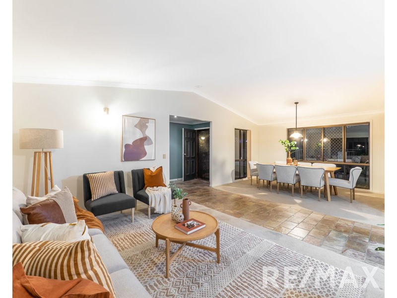 2 Lambert Court, Eatons Hill QLD 4037