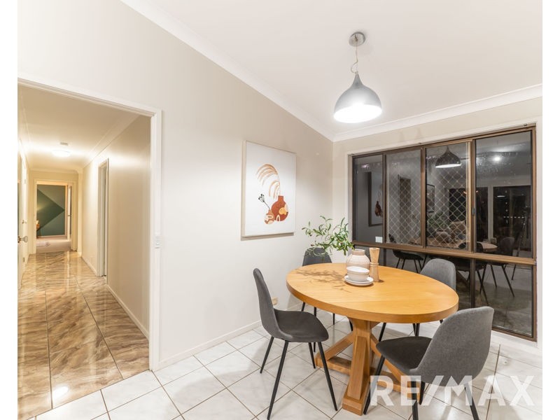 2 Lambert Court, Eatons Hill QLD 4037