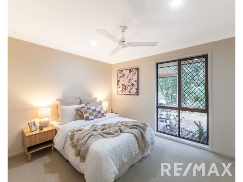 2 Lambert Court, Eatons Hill QLD 4037